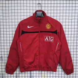 Manchester United 2010/11 Retro Windbreaker Red - product photo US38.98 - Manchester United 2010/11 Retro Windbreaker Red