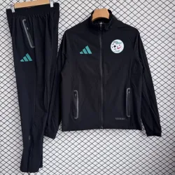 2026 Algeria Windbreaker Jackets With Pants World Cup - product photo 2026 Algeria Men's World Cup windbreaker jacket front view, showing crest and zipper.