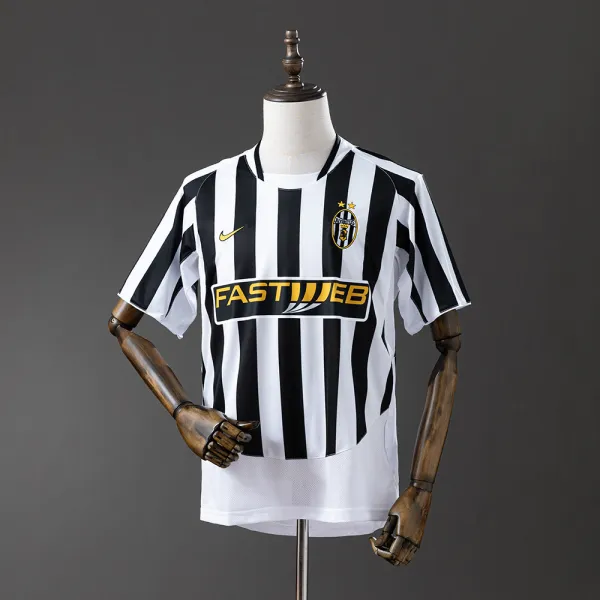 03/04 Juventus retro soccer jersey - A-Grade Quality Detail View
