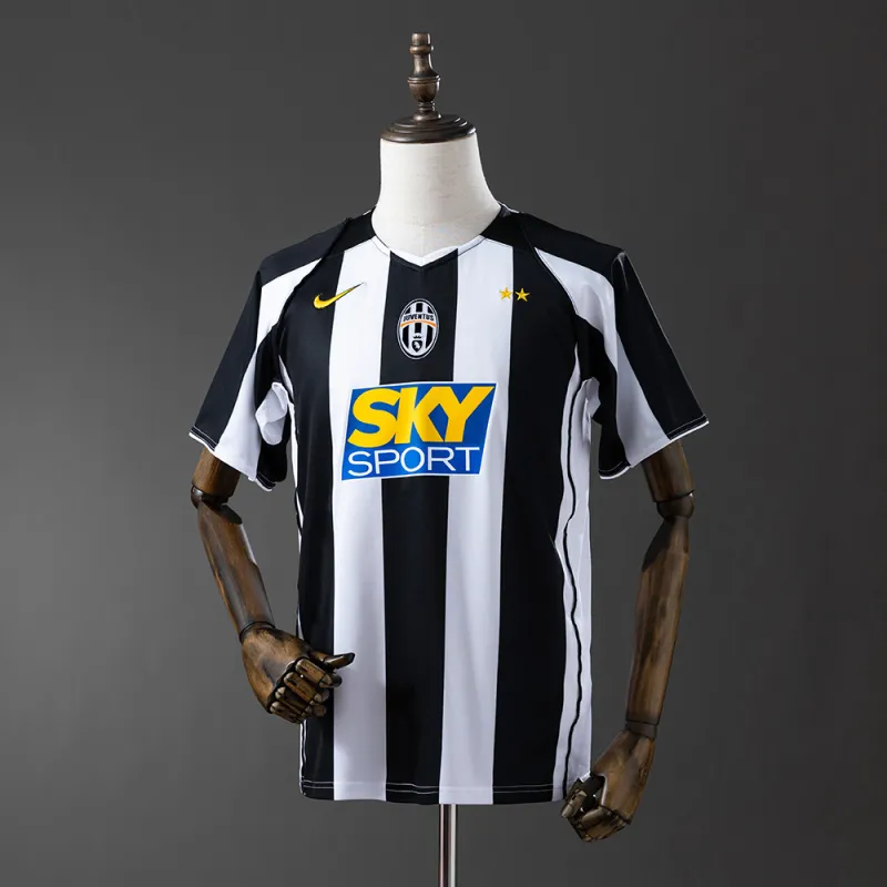 Juventus 2004/05 Home Soccer Jersey Retro
