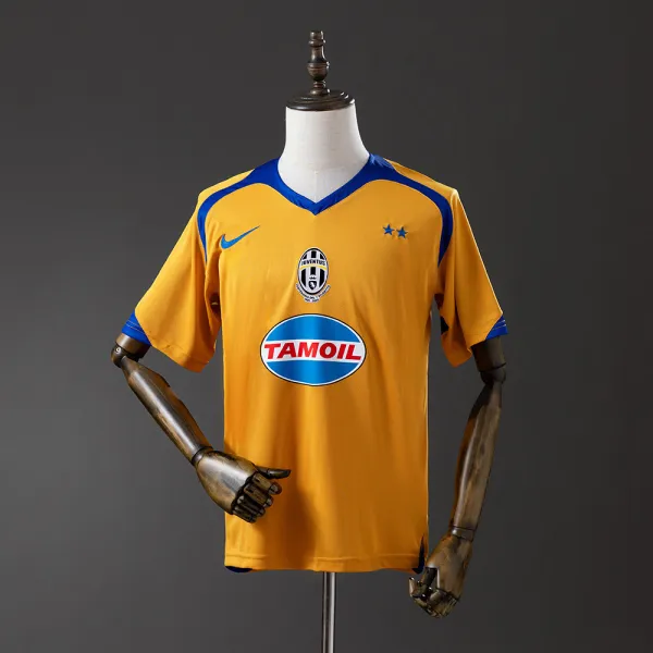 05/06 Juventus retro soccer jersey - A-Grade Quality Detail View