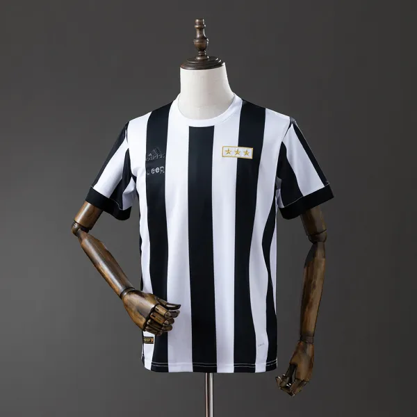 Maillot rétro de la Juventus - Qualité A Vue détaillée