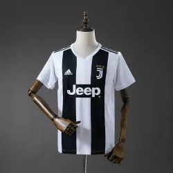 Juventus 2018/19 Home Soccer Jersey Retro - product photo US20.99 - Juventus 2018/19 Home Soccer Jersey Retro