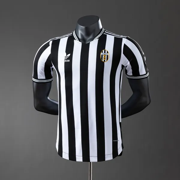 Juventus 24/25 retro jersey premium - A-Grade Quality Detail View