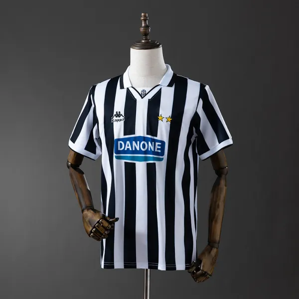 Juventus 94/95 retro soccer jersey - A-Grade Quality Detail View