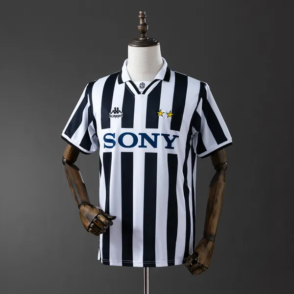95/97 Juventus retro soccer jersey - A-Grade Quality Detail View