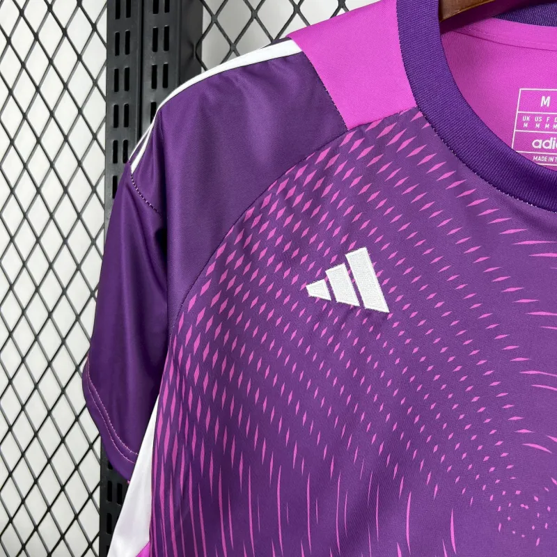 Maglia da calcio portiere del Bayern Monaco 25/26.
