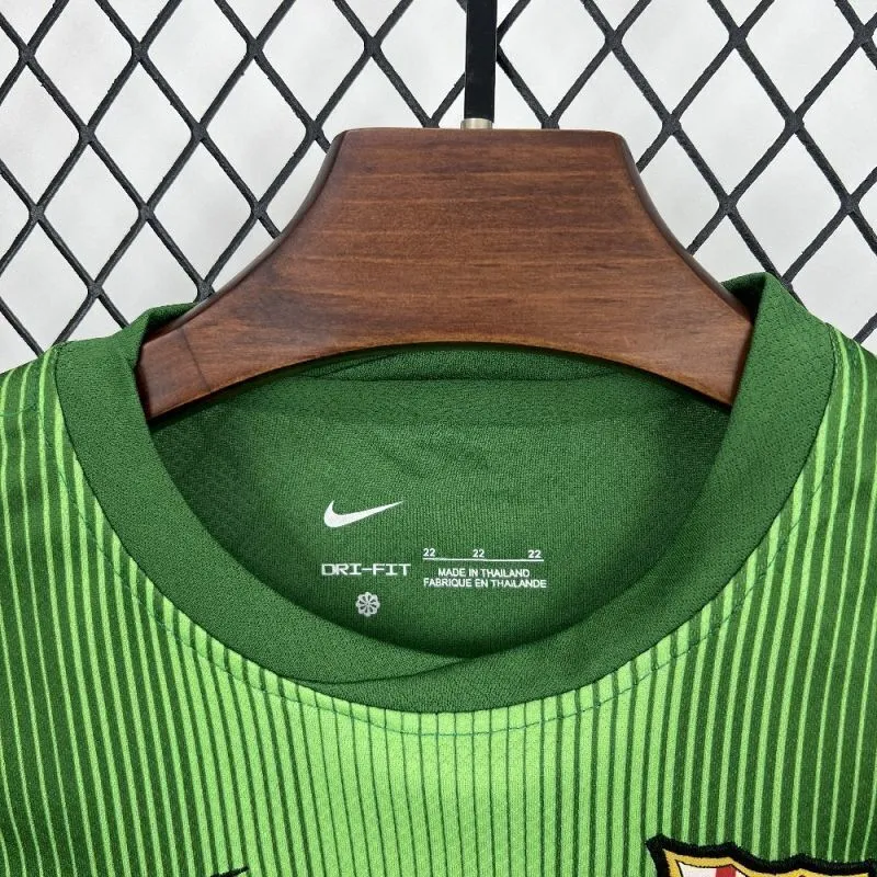 25/26 Kids Barcelona Goalkeeper Kit