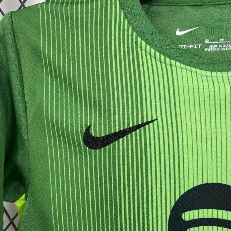 25/26 Kids Barcelona Goalkeeper Kit