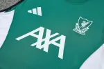 Kit de treino do Liverpool 2025/26 sem mangas, verde