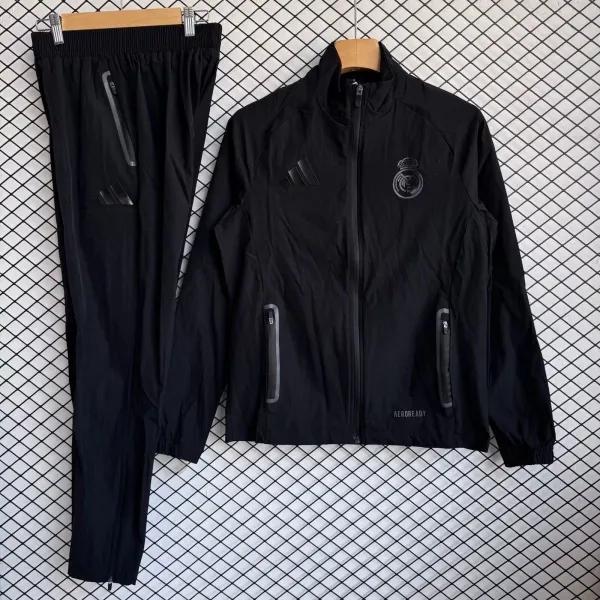 Real Madrid 25/26 windbreaker jacket Player Version - A-Grade Quality Detail View