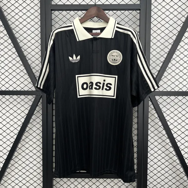 Adidas voetbalshirt - A-kwaliteit: gedetailleerd overzicht