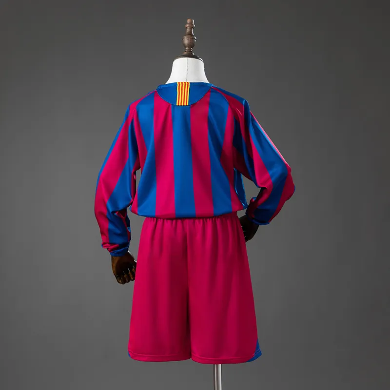 Barcelone 05/06 Home (League Edition) Retro Long Sleeve Kids Kit Jersey