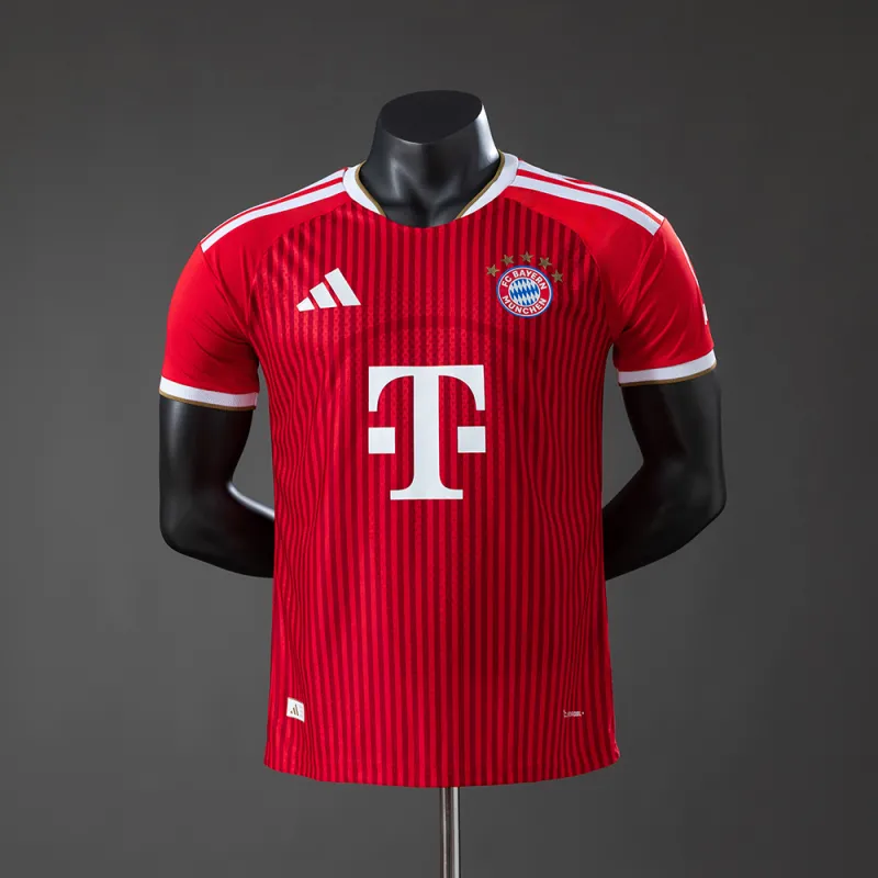 Camisa de jogo em casa do Bayern de Munique, temporada 2026/2027 (versão para jogador)