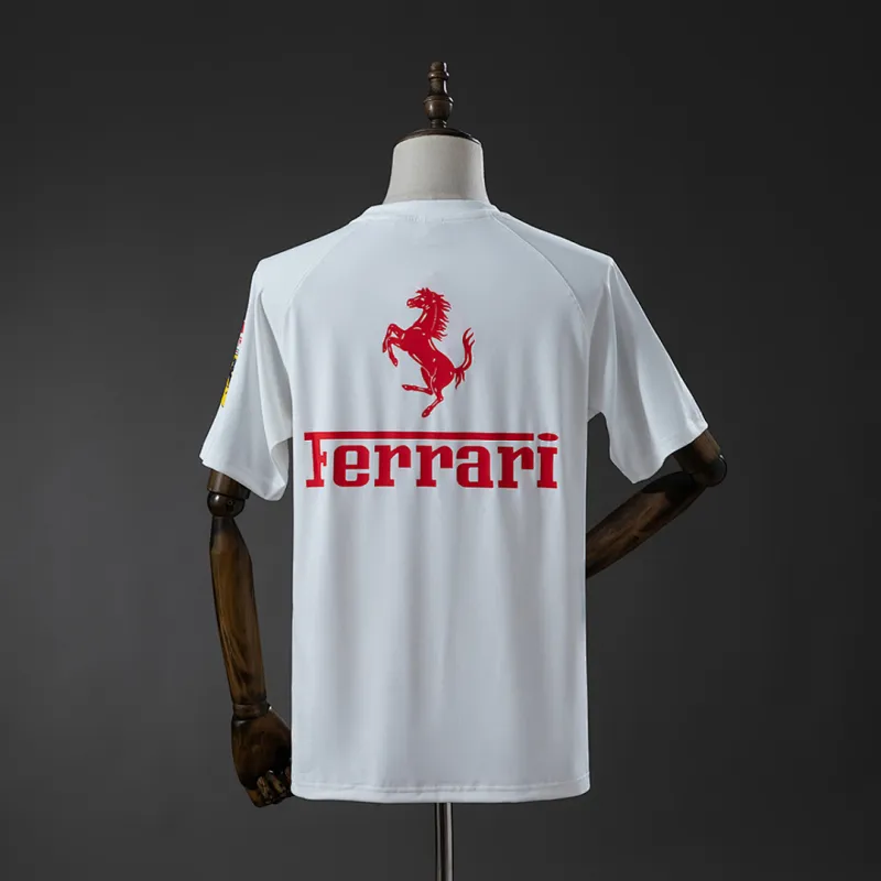 Camiseta branca Ferrari F1 2025, tamanhos P a 3XG