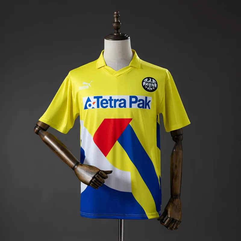 Maglia retrò del Francoforte 1993/96.