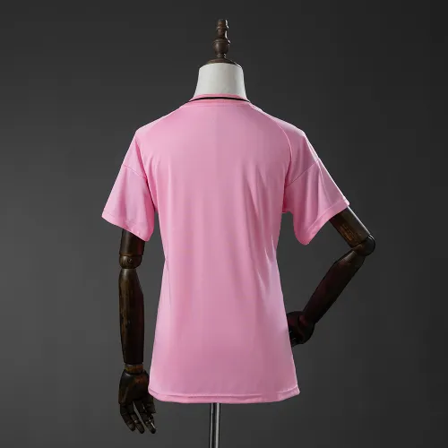 2025 Internacional Soccer Jersey Pink