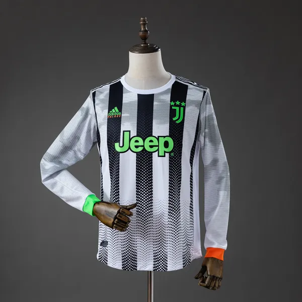 Juventus 19/20 retro long sleeve jersey - A-Grade Quality Detail View