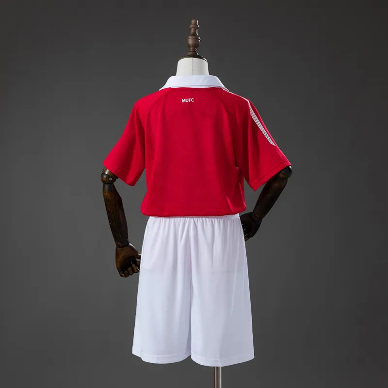 Manchester United 10/11 Home Retro Kids Kit Jersey