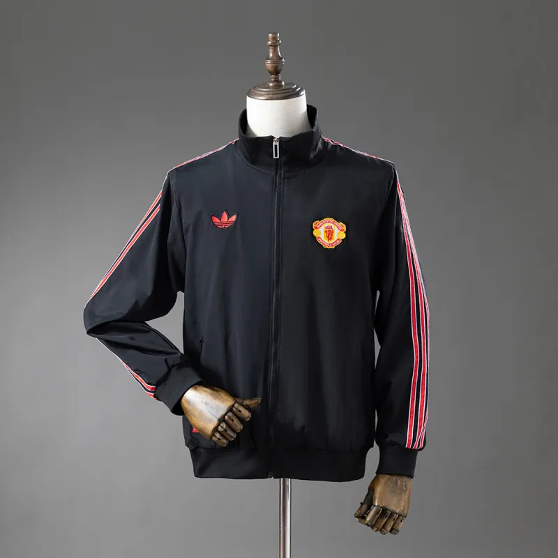 Manchester United Retro Windbreaker Black