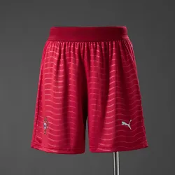 Portugal 2026 World Cup Home Player Version Herren-Shorts, Vorderansicht mit Wappen der Nationalmannschaft.