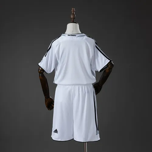 Real Madrid 06/07 Home Retro Kids Kit Jersey