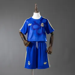 Real Madrid 2025/26 Cultural Story Soccer Jersey Kit Infantil Azul - foto do produto US16.99 - Real Madrid 2025/26 Cultural Story Camisola de Futebol Infantil Kit Azul