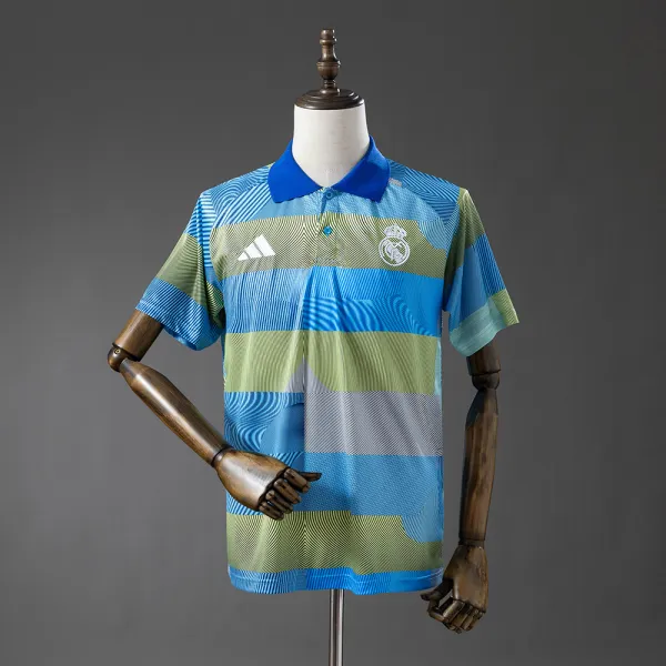 Camiseta polo del Real Madrid 25/26 - Calidad de primera categoría. Vista detallada