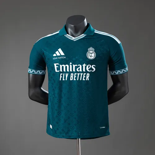 Real Madrid 26/27 Sonderausgabe - Dunkelgrünes Trikot in Spielerausführung