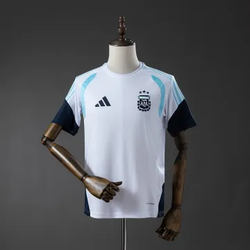 Weißes Trainingstrikot der argentinischen Nationalmannschaft für die Weltmeisterschaft 2026