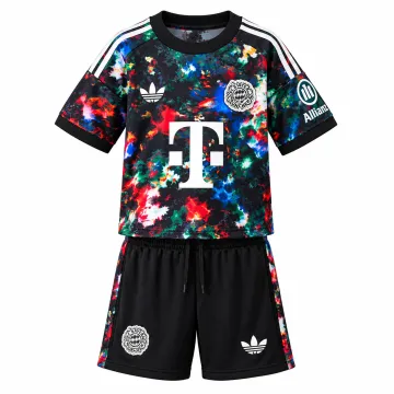 26/27 Bayern Munich Oktoberfest Kids Kit