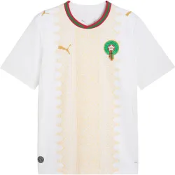 Maroc Away Jersey 2026 World Cup - photo du produit Vue de face du maillot Away du Maroc pour la Coupe du Monde 2026, mettant en valeur son design et son écusson uniques.