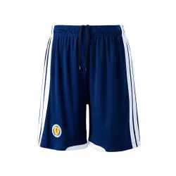 Maillot court de l'Écosse pour la Coupe du monde 2026 - photo du produit Short de l'équipe nationale d'Écosse pour la Coupe du monde 2026, vue de face, avec l'écusson de l'équipe et un motif bleu.