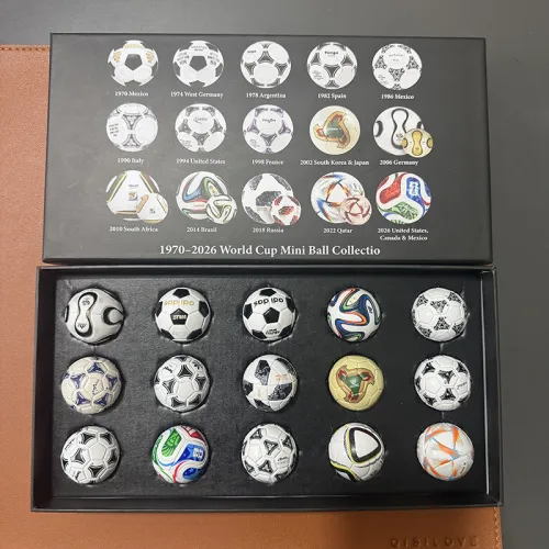 Conjunto de mini bolas históricas do Campeonato do Mundo de 2026