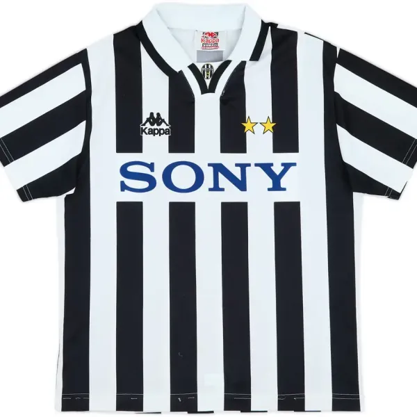 95/97 Juventus retro jersey - A-Grade Quality Detail View
