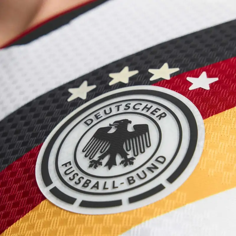 Camisola do Campeonato do Mundo de Futebol de 2026 Alemanha Autêntica