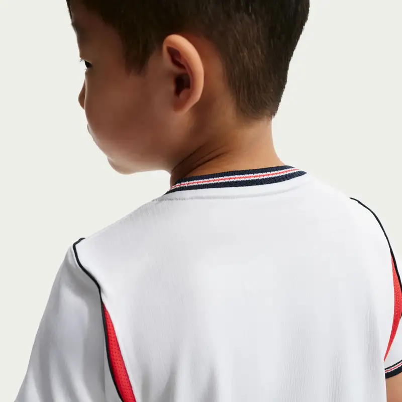 Equipamento infantil da Inglaterra para o Mundial de 2026 (jogo em casa)
