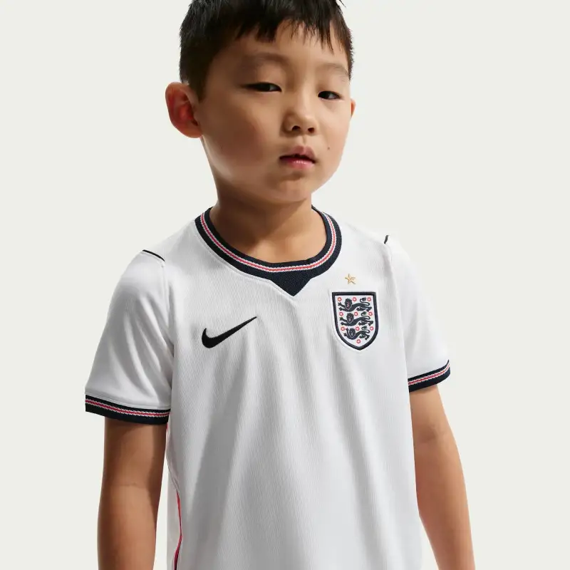 Equipamento infantil da Inglaterra para o Mundial de 2026 (jogo em casa)
