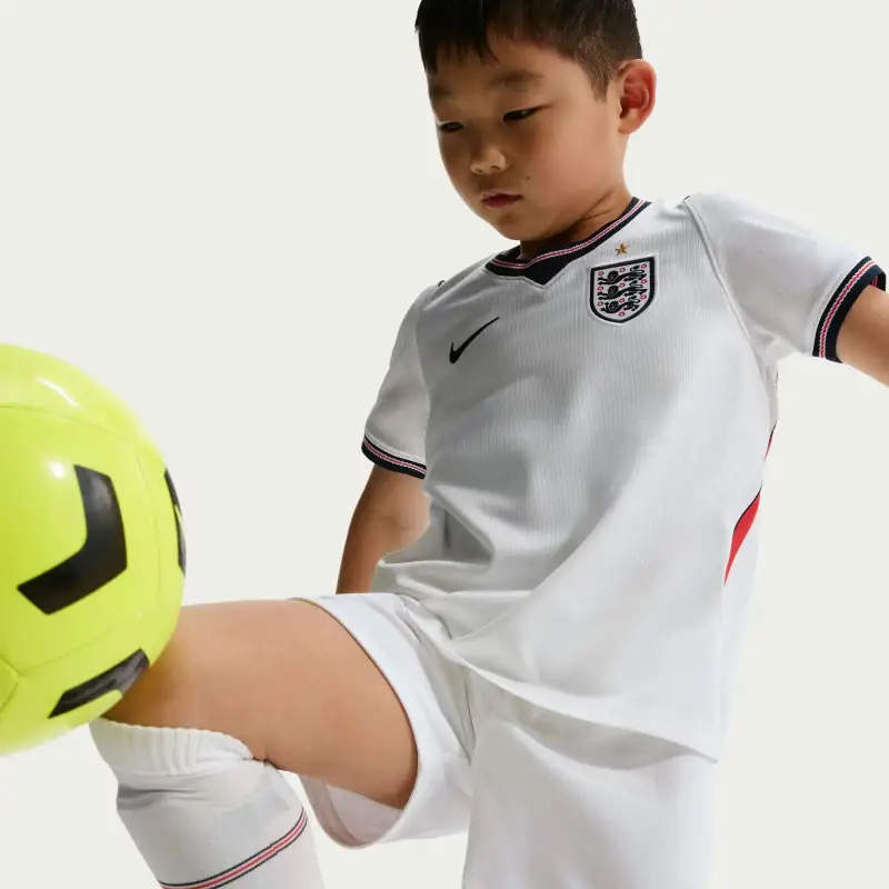 Equipamento infantil da Inglaterra para o Mundial de 2026 (jogo em casa)