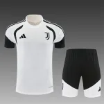 26/27 Juventus Trainingsanzug in Weiß 26/27 Juventus Weißer Trainingsanzug