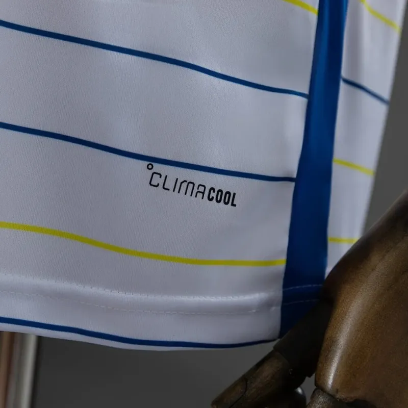 Maillot domicile 26/27 de Leeds United