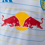 Camisa do Leeds United para a época 2026/27, versão para jogadores, para jogos em casa