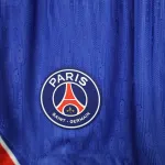 Calções do PSG para a época 2026/27, versão para jogadores, para jogos em casa