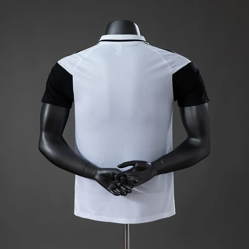 26/27 Liverpool Player Version Training Jersey White