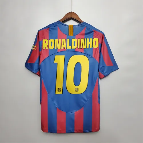 05/06 Barcelona UEFA Champions League Home Retro Jersey Ronaldinho #10