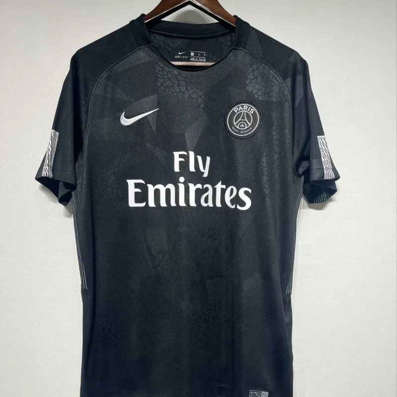 Maglia terza del PSG stagione 17/18 in stile retrò