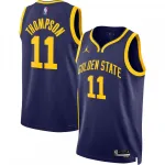 Maglia Swingman Klay Thompson dei Golden State Warriors, Jordan Brand, edizione Statement 2022/23 - Blu navy Klay Thompson Golden State Warriors Jordan Brand 2022/23 Statement Edition Swingman Jersey – Navy