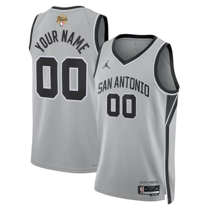 San Antonio Spurs Jordan Brand zilveren unisex Swingman-shirt op maat met NBA Finals-patch 2026 – Statement Edition