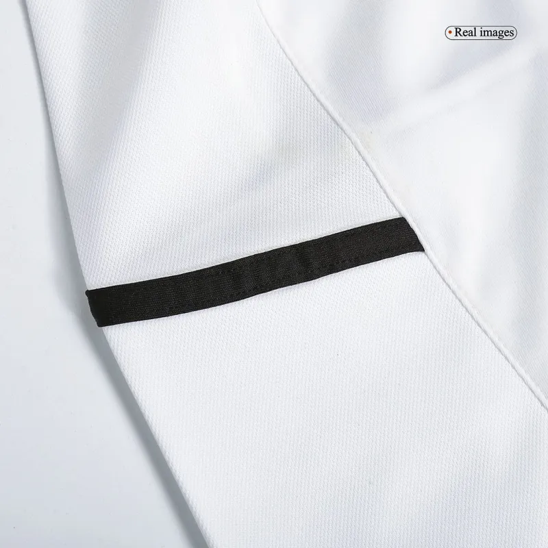 2002/03 Manchester United Away Retro Jersey