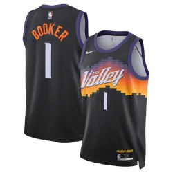 Unisex Phoenix Suns Devin Booker #1 Black Swingman Jersey 2025/26 - City Edition - product photo Camiseta Swingman unisex de los Phoenix Suns de Devin Booker #1, negra, temporada 2025/26 - Edición City